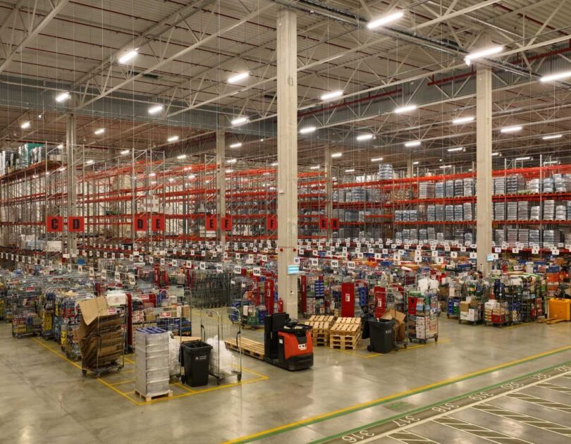 Fornax LED high-bay luminaires lighting a Rimi food distribution warehouse